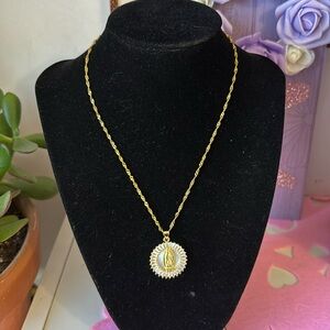 Cadena 14 k gold plated de virgen